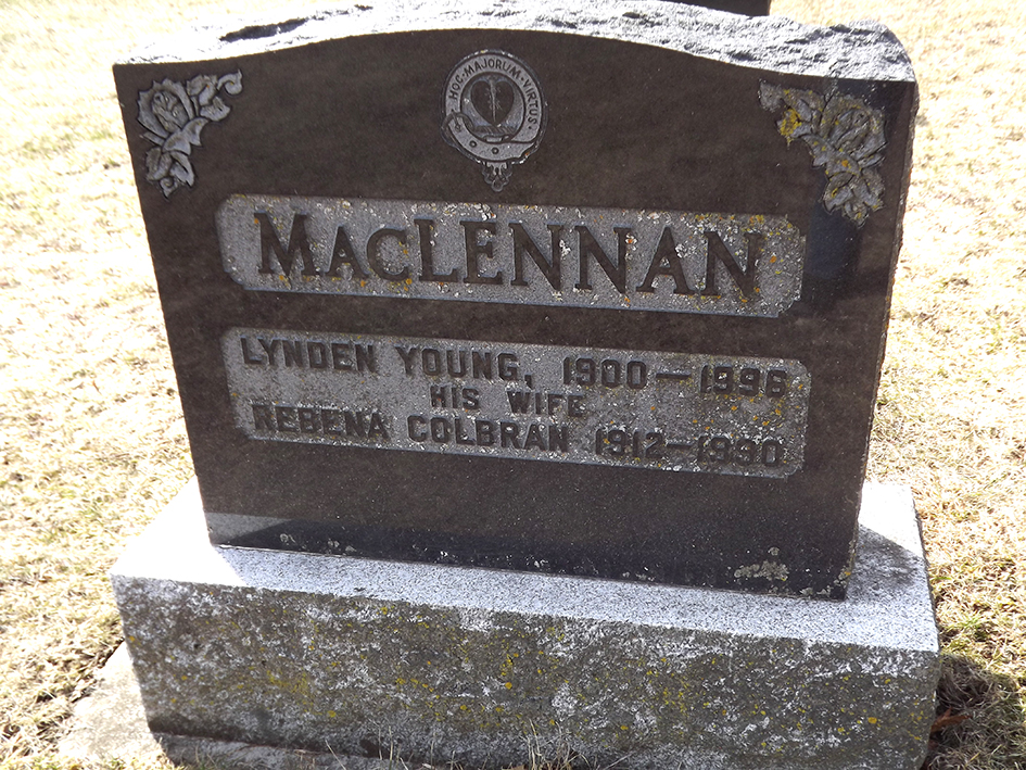 Photo of headstones/Lynden Young MacLennan 1900-1996 hstn St Andrews ch Martintown ON